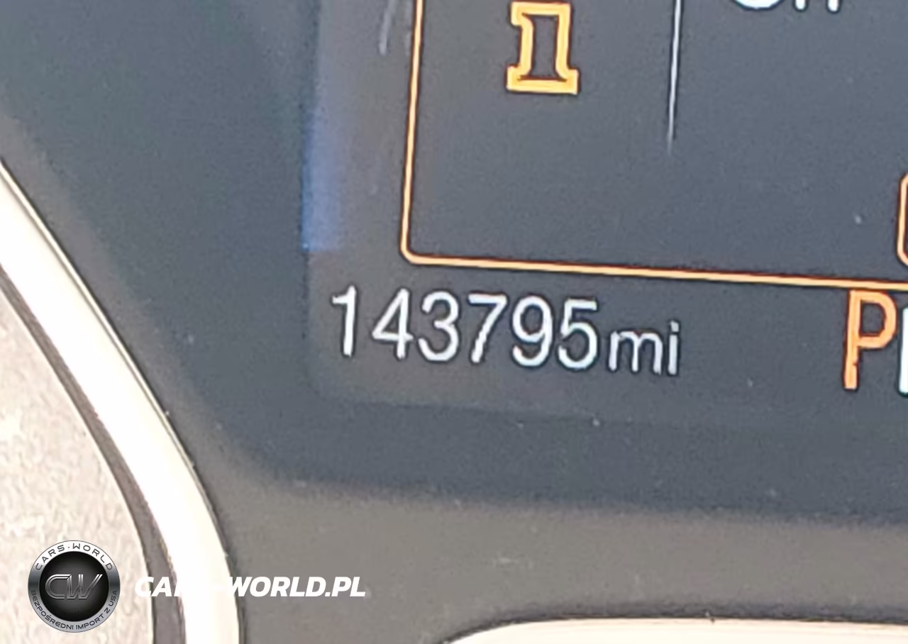 2016 Ford Focus Se VIN:1FADP3F2XGL323400 - 12