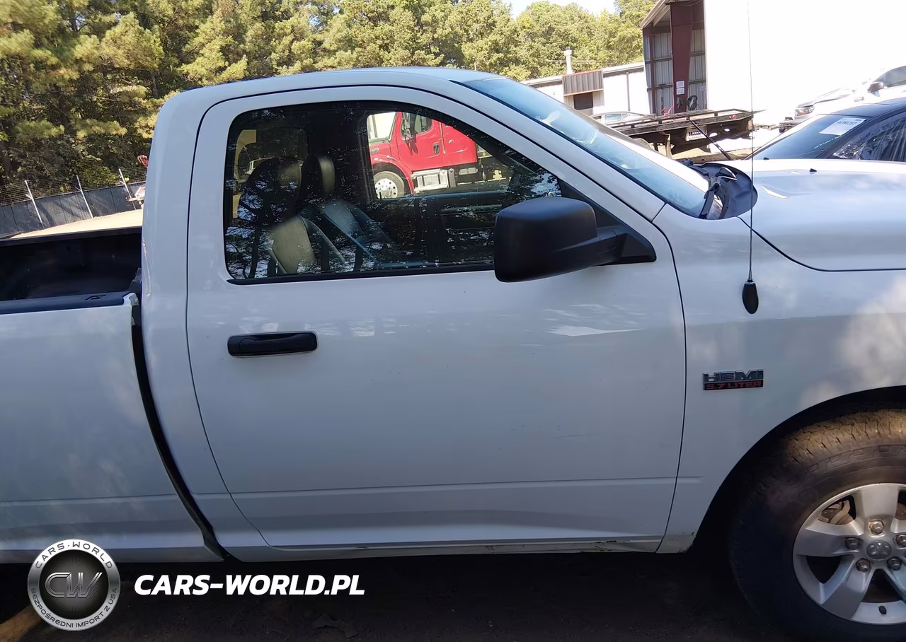 2019 Ram 1500 Classic Tradesman 4X4 8' Box VIN:3C6JR7DT2KG646900 - 13