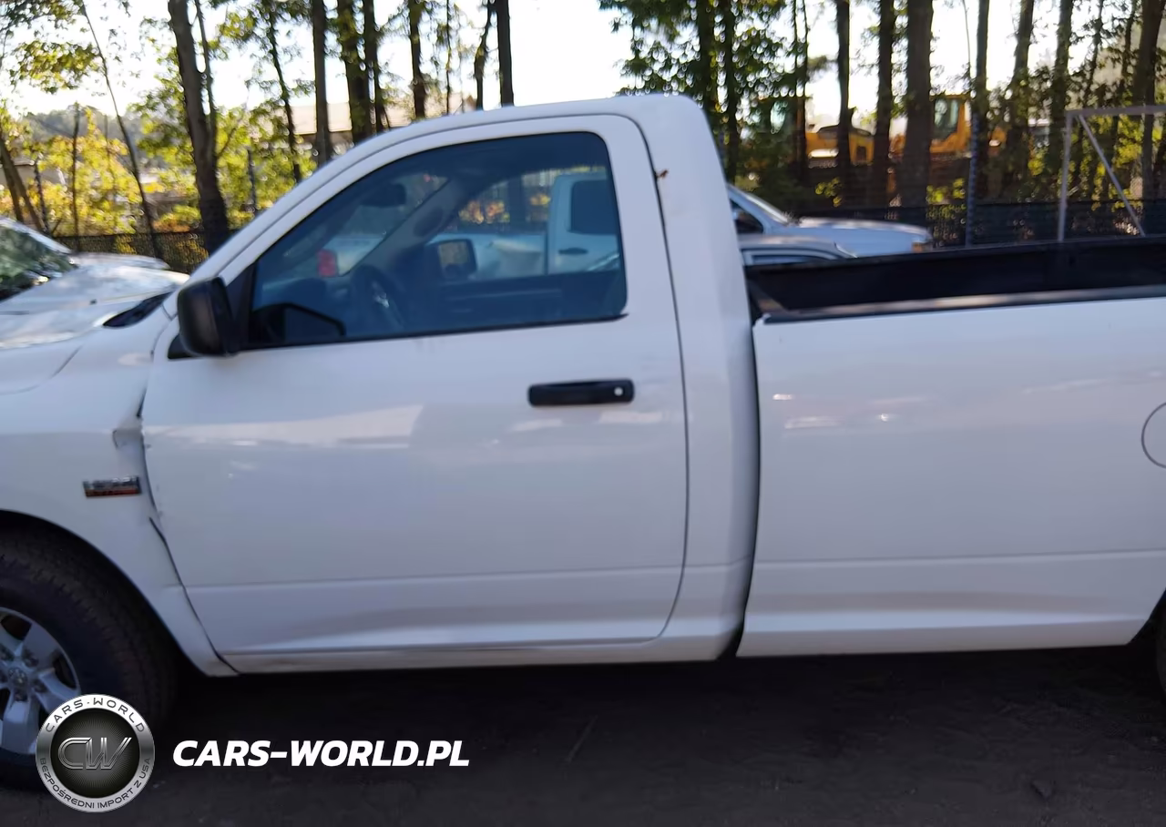 2019 Ram 1500 Classic Tradesman 4X4 8' Box VIN:3C6JR7DT2KG646900 - 14