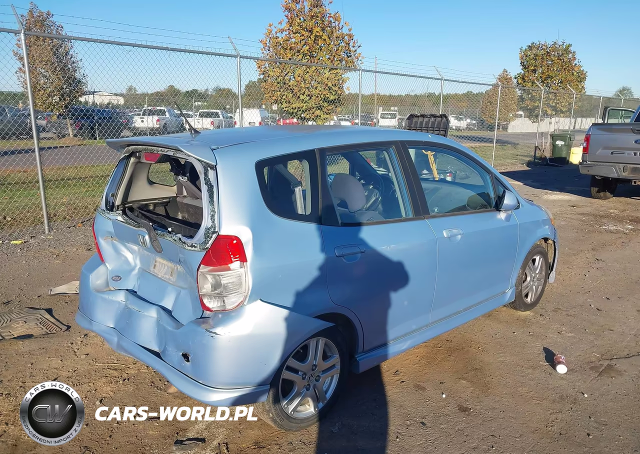 2008 Honda Fit Sport VIN:JHMGD37668S059650 - 4