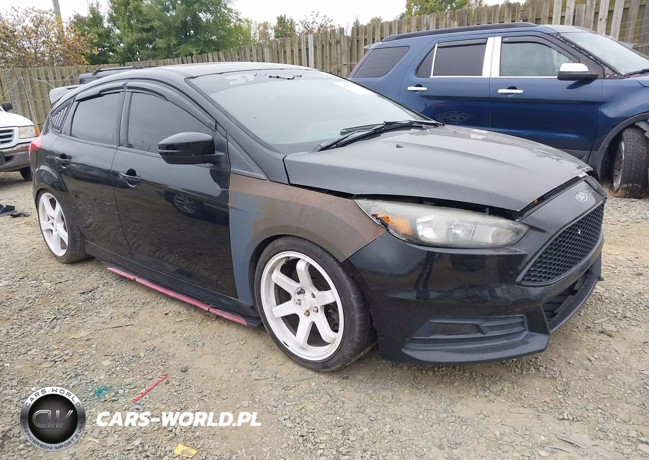 2017 Ford Focus St – zdjęcie 1 z 17