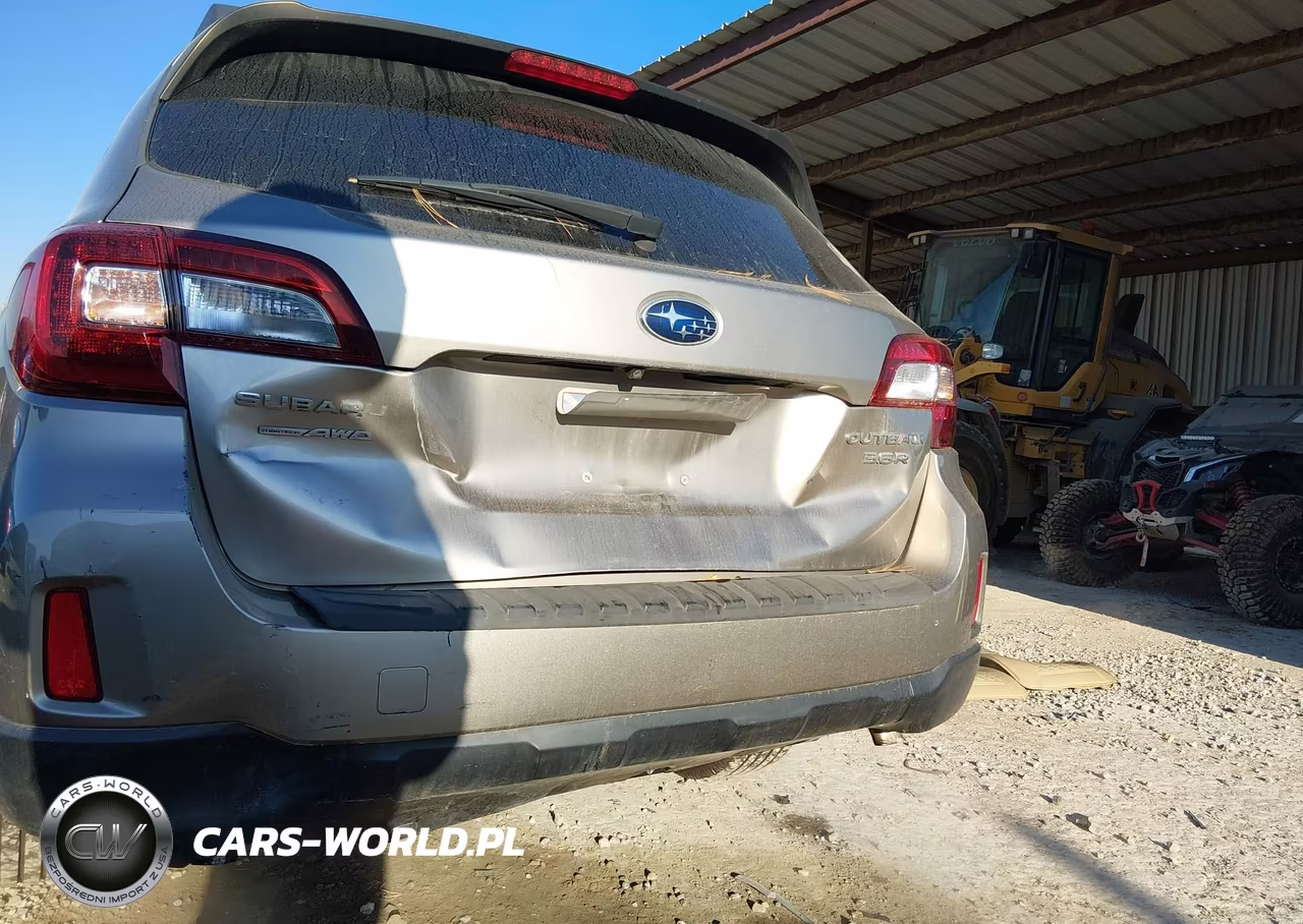 2015 Subaru Outback 3.6R Limited VIN:4S4BSELC8F3214565 - 6