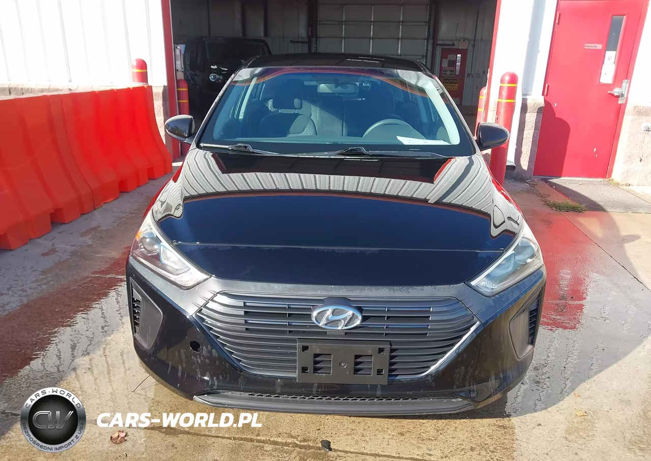 2018 Hyundai Ioniq Hybrid Blue VIN:KMHC65LC7JU100598 - 13