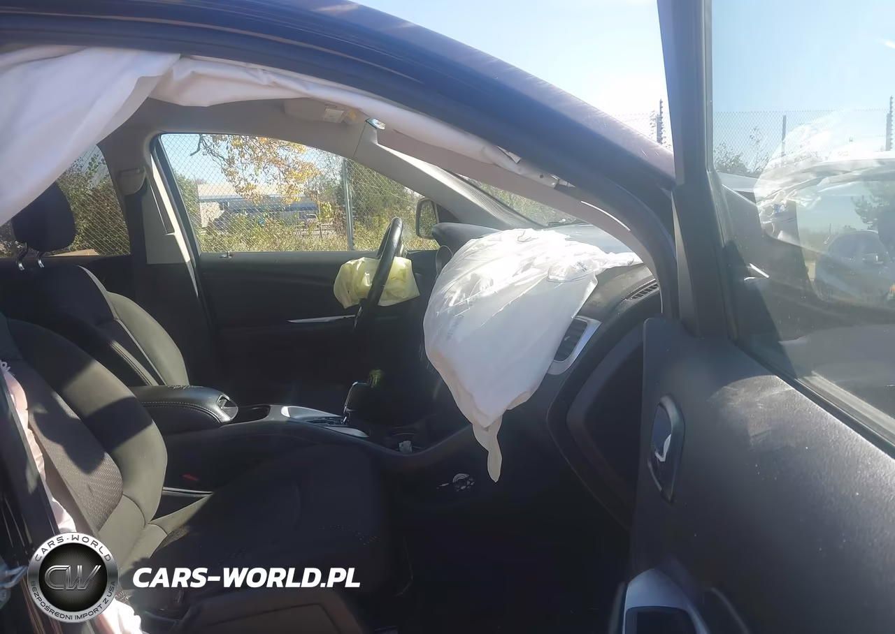 2019 Dodge Journey Se VIN:3C4PDCBB3KT835406 - 5