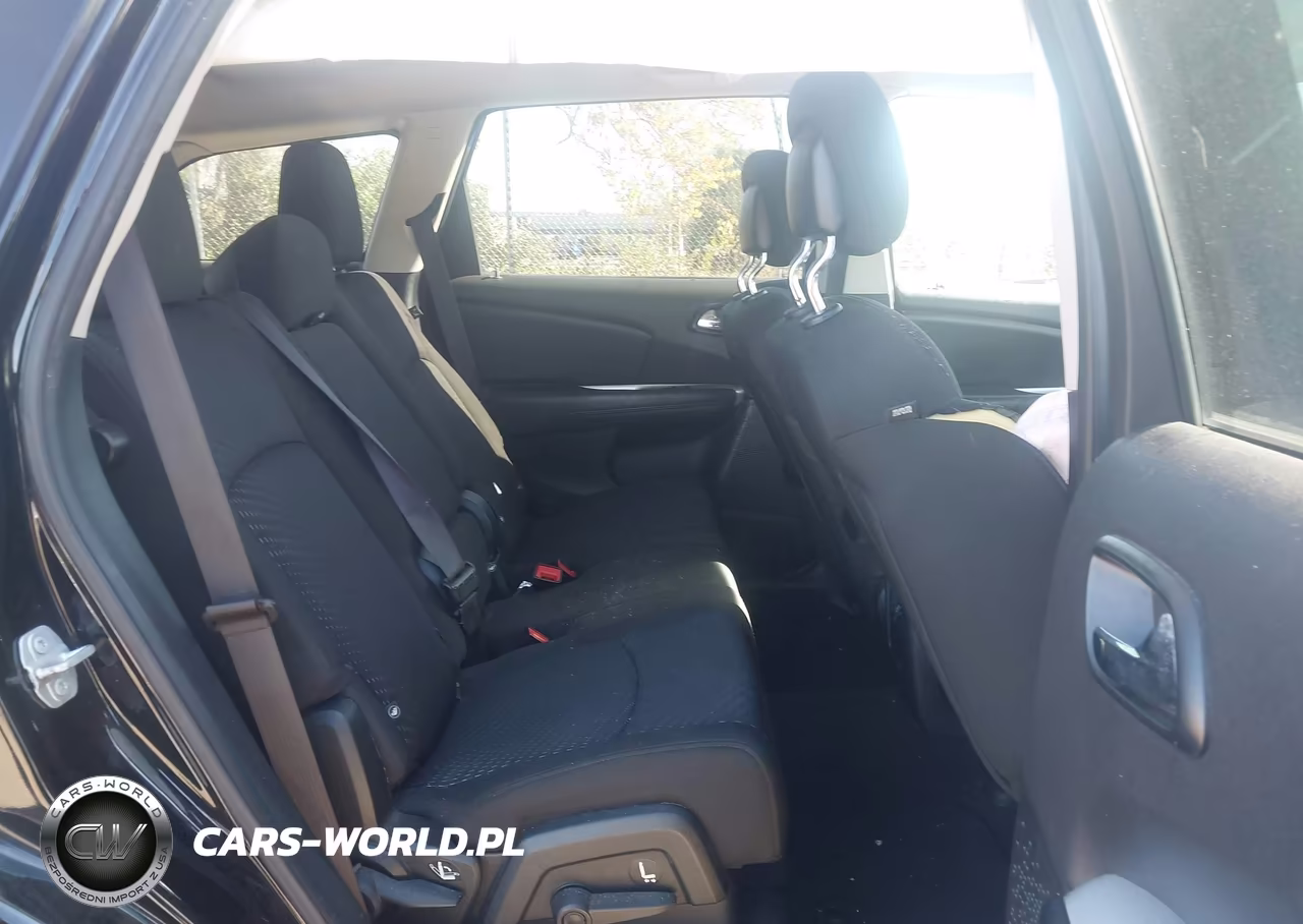2019 Dodge Journey Se VIN:3C4PDCBB3KT835406 - 8