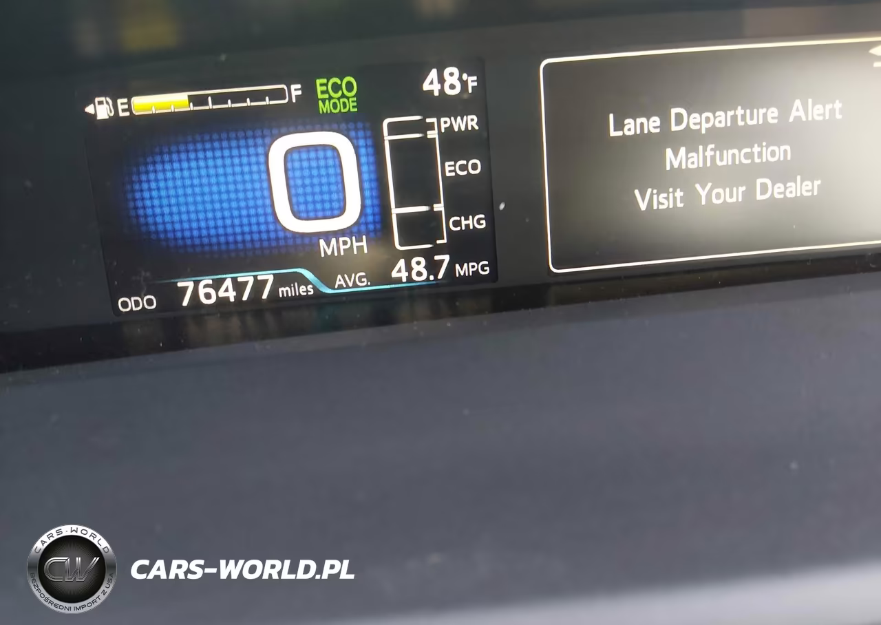2020 Toyota Prius Le Awd-E VIN:JTDL9RFU8L3014507 - 16