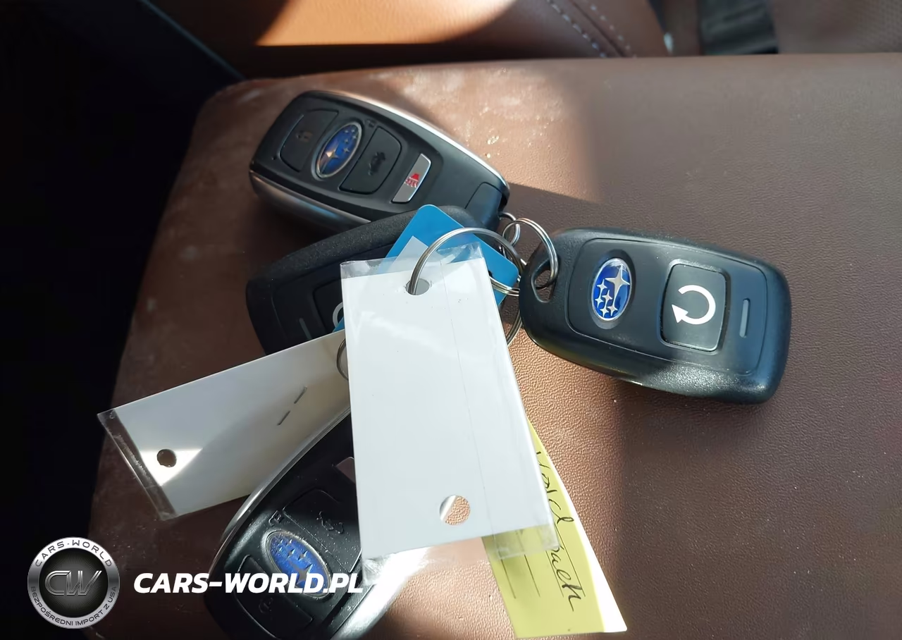 2025 Subaru Outback Touring VIN:4S4BTAPCXS3158865 - 11