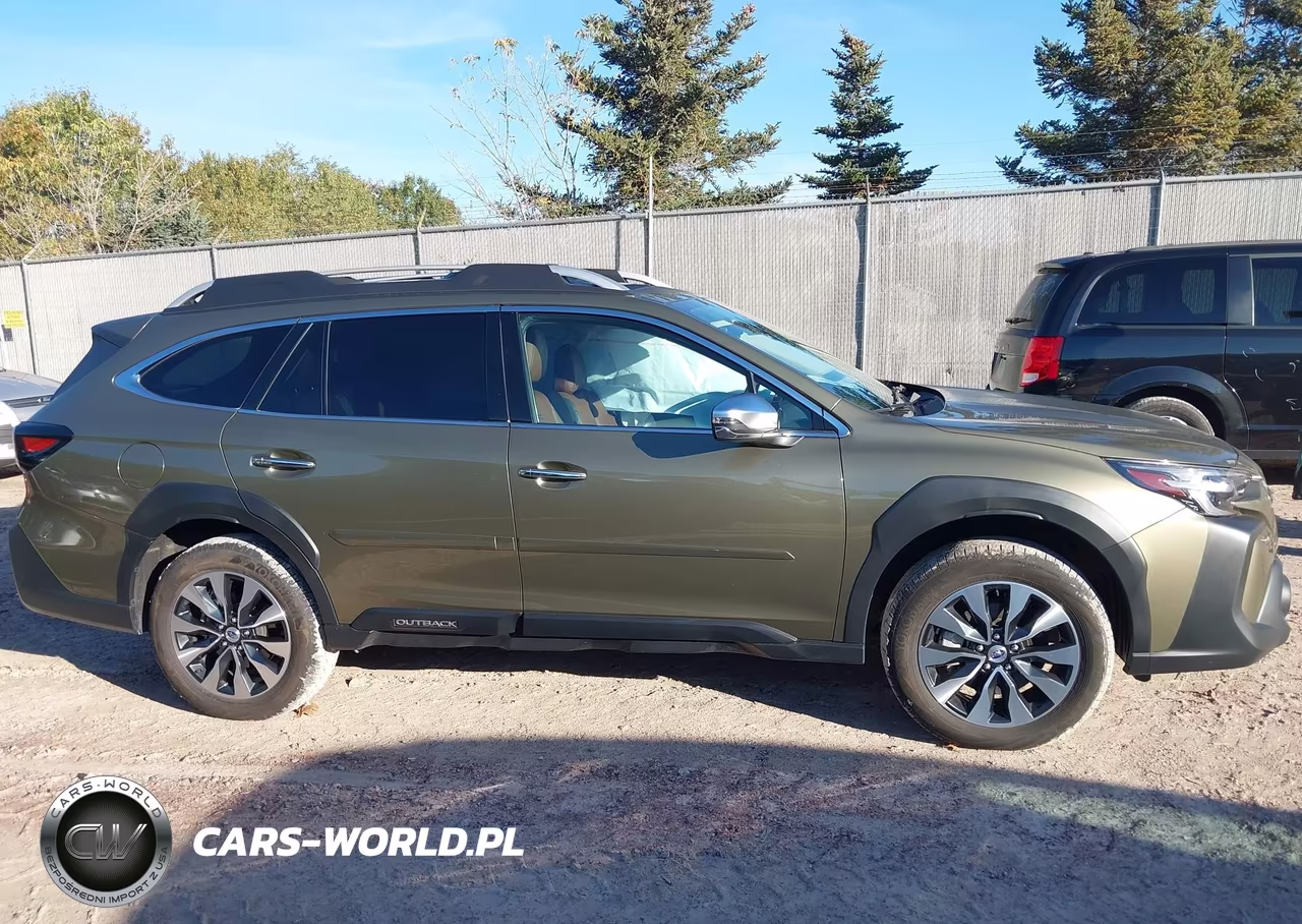 2025 Subaru Outback Touring VIN:4S4BTAPCXS3158865 - 13