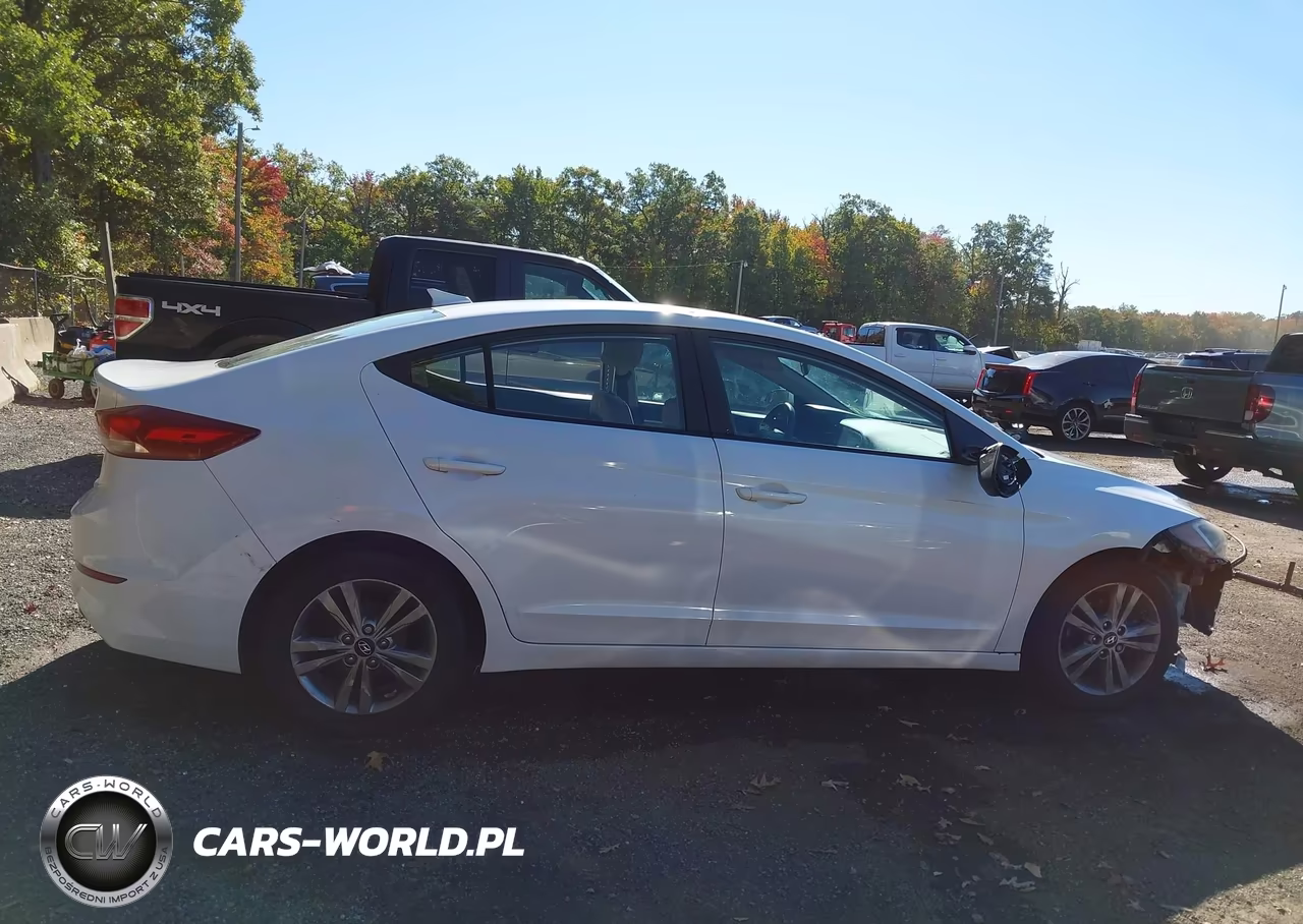2017 Hyundai Elantra Se VIN:5NPD84LF6HH056850 - 13