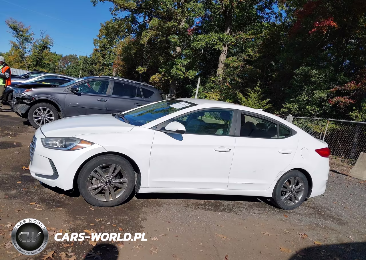 2017 Hyundai Elantra Se VIN:5NPD84LF6HH056850 - 14