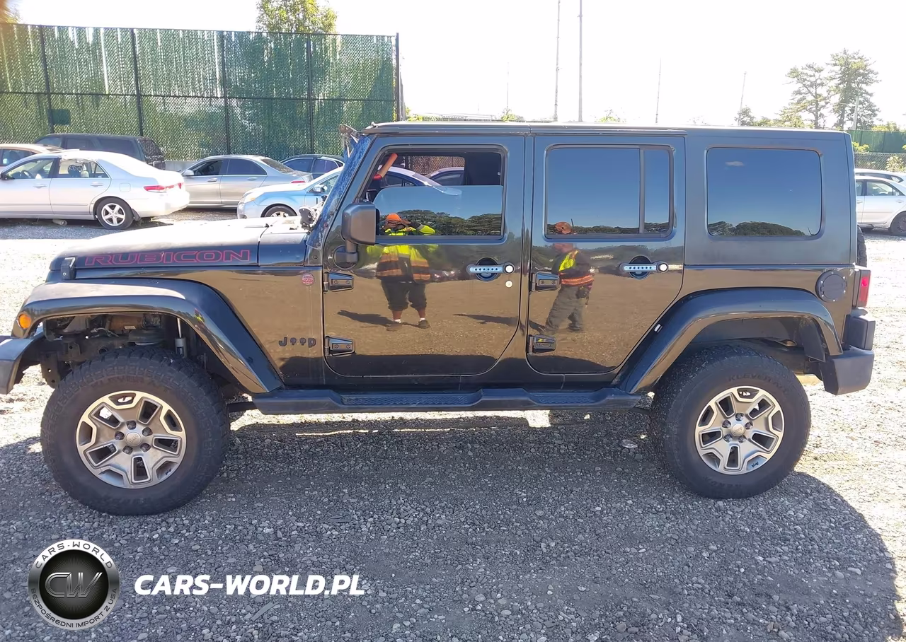 2016 Jeep Wrangler Unlimited Rubicon VIN:1C4BJWFG7GL205952 - 14
