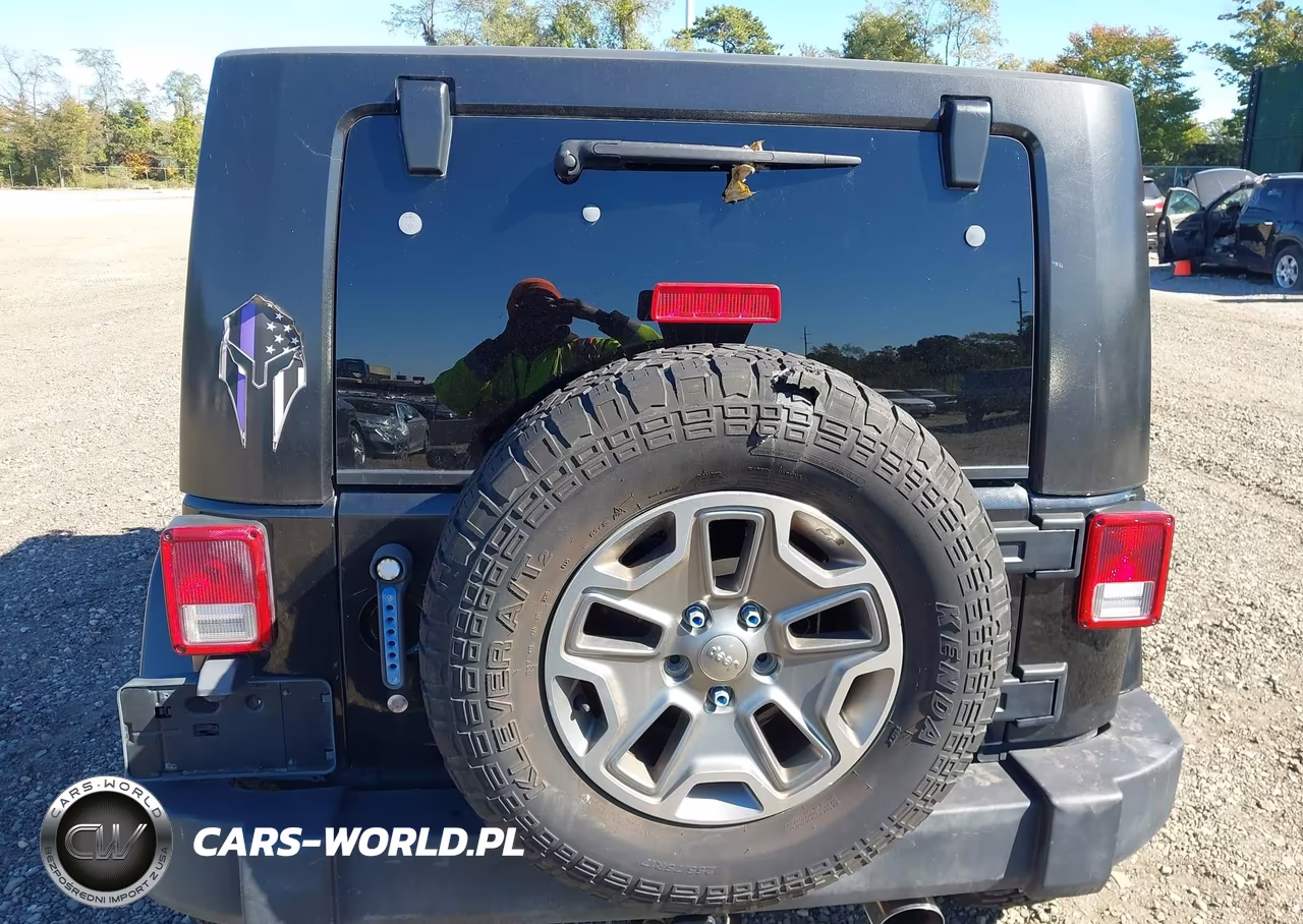 2016 Jeep Wrangler Unlimited Rubicon VIN:1C4BJWFG7GL205952 - 16