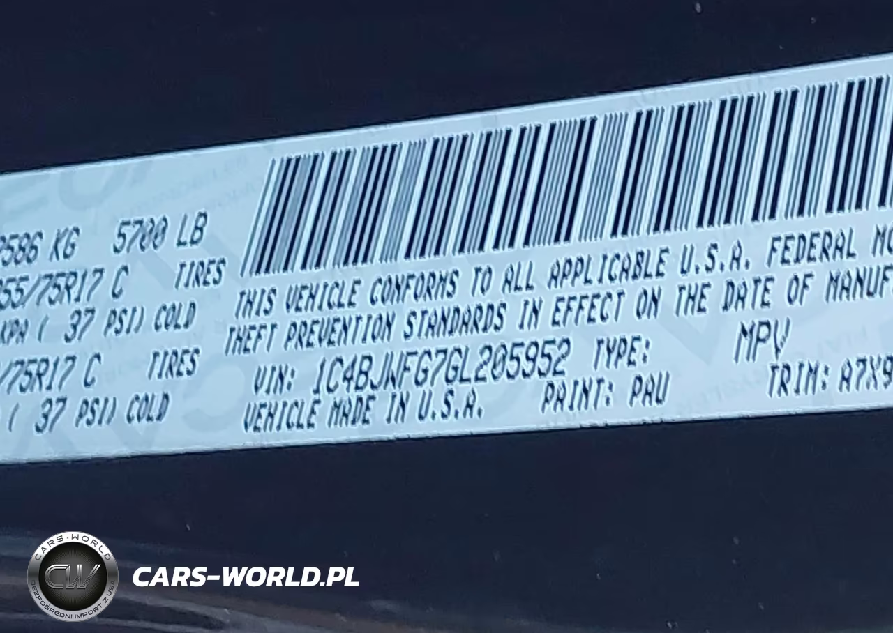 2016 Jeep Wrangler Unlimited Rubicon VIN:1C4BJWFG7GL205952 - 9