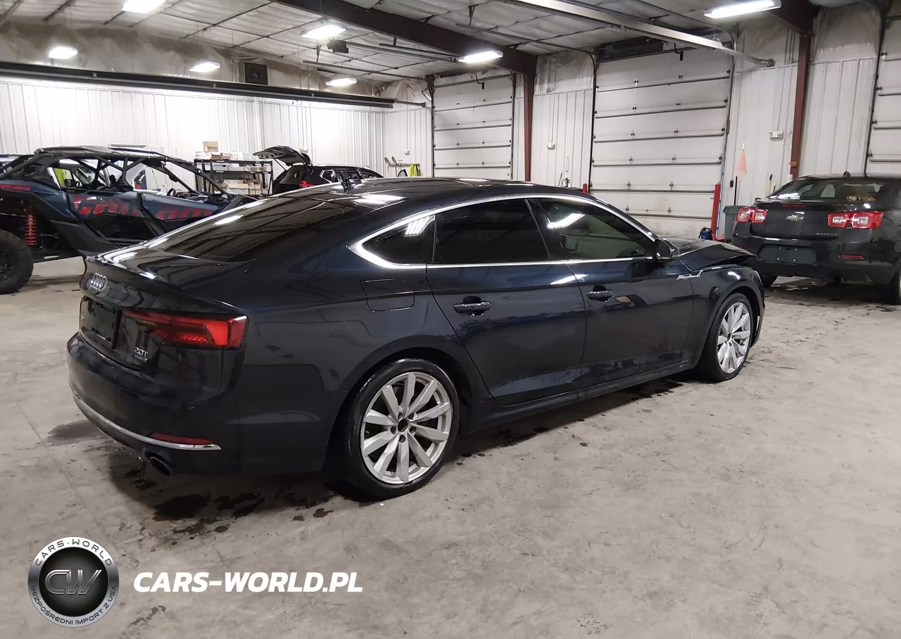 2018 Audi A5 2.0T Premium VIN:WAUBNCF50JA058391 - 4