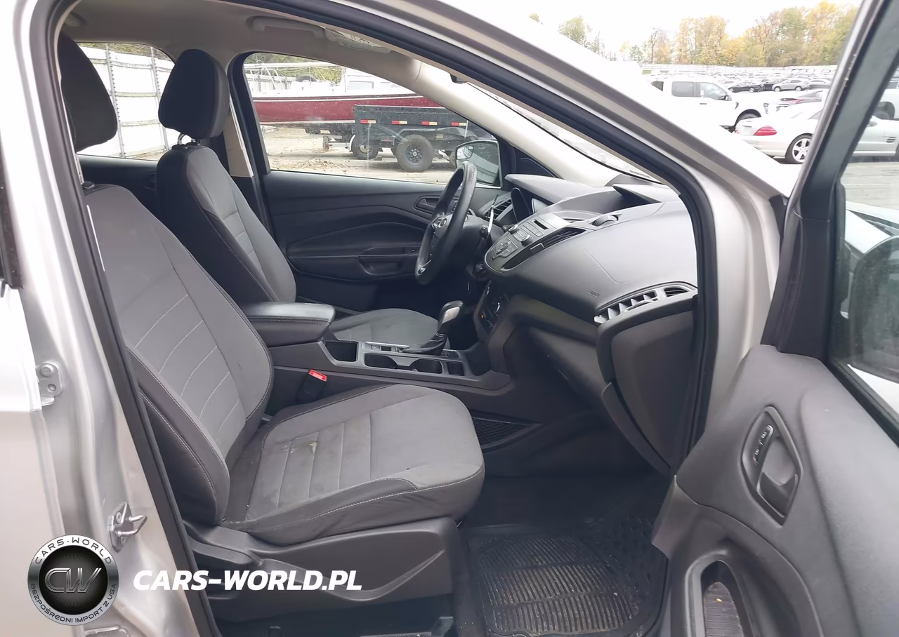 2017 Ford Escape S VIN:1FMCU0F75HUE52211 - 5