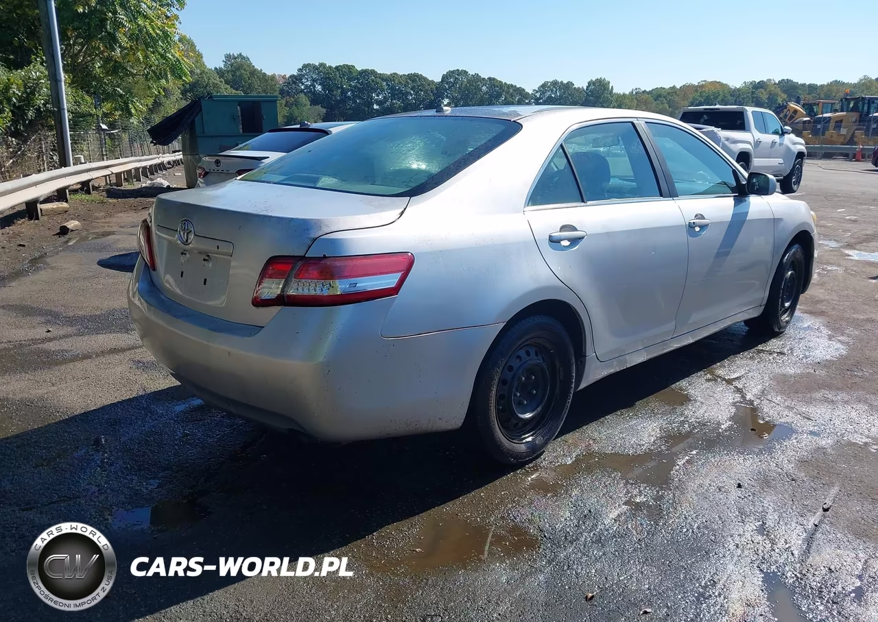 2011 Toyota Camry VIN:4T1BF3EK0BU709487 - 4