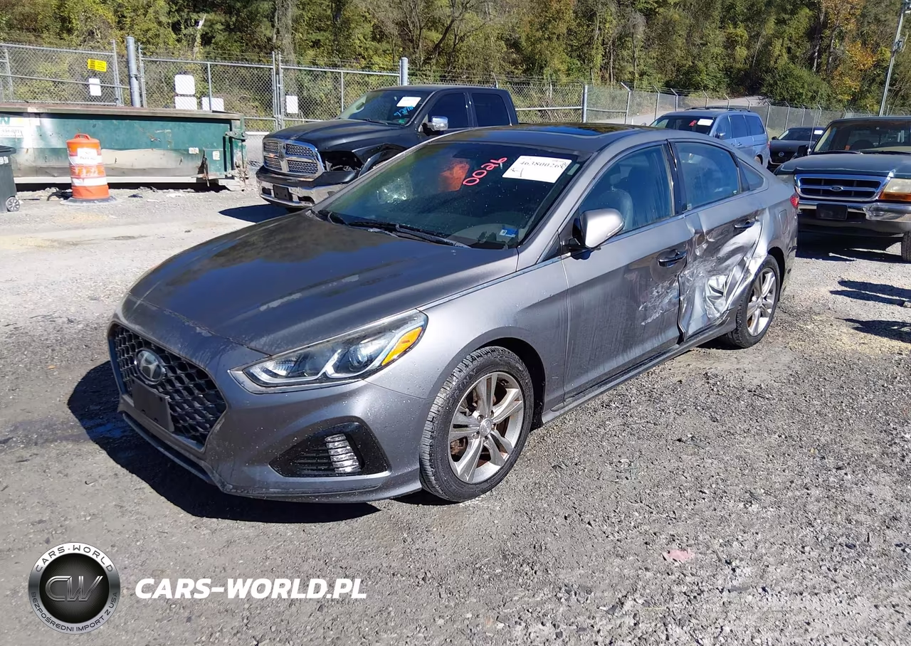 2018 Hyundai Sonata Sport VIN:5NPE34AF2JH687803 - 2