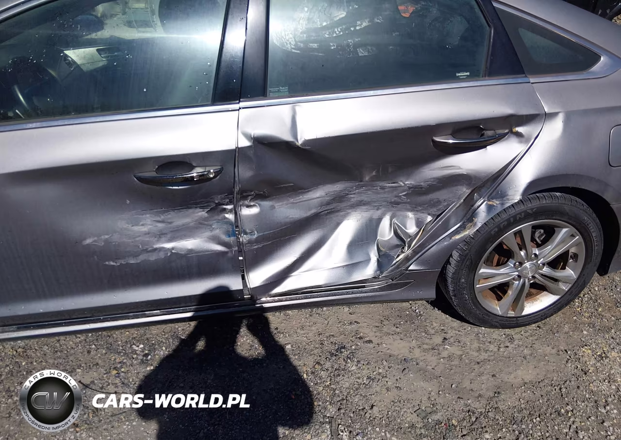 2018 Hyundai Sonata Sport VIN:5NPE34AF2JH687803 - 6