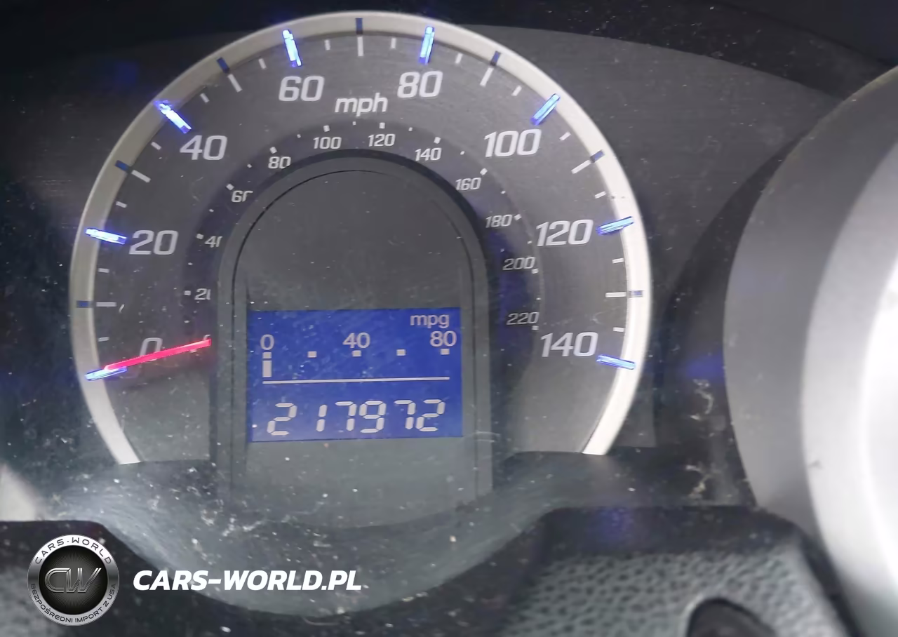 2011 Honda Fit Sport VIN:JHMGE8H54BC024350 - 12
