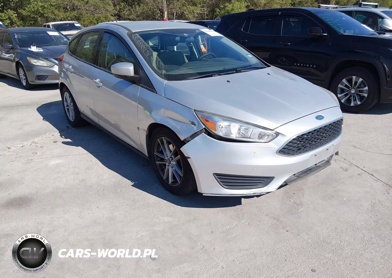 2018 Ford Focus Se VIN:1FADP3K29JL241882 - 6