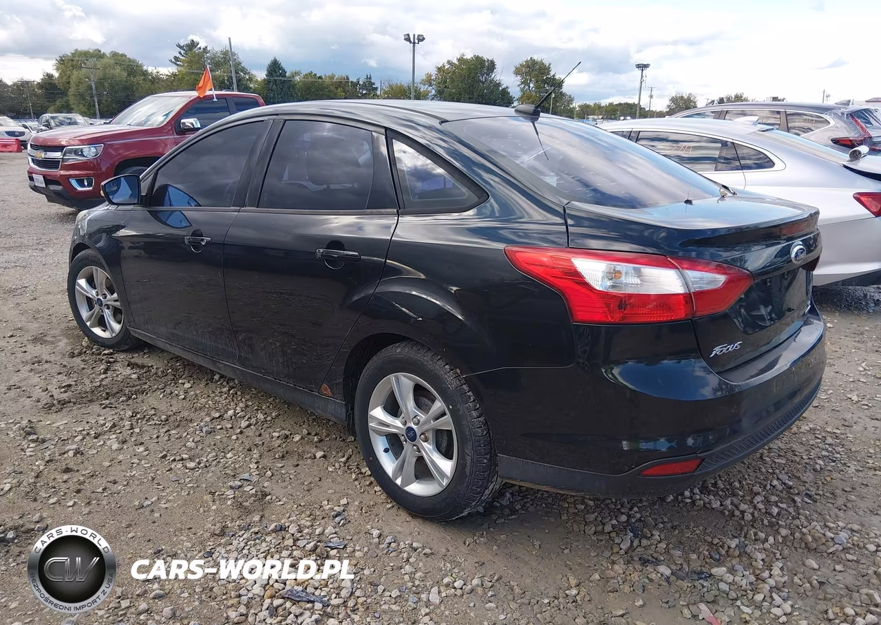 2014 Ford Focus Se VIN:1FADP3F25EL252524 - 3