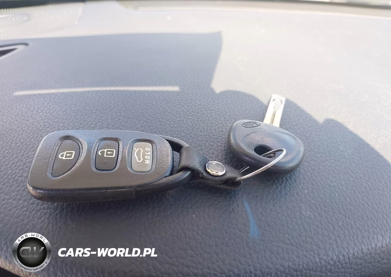 2012 Kia Optima Lx VIN:5XXGM4A71CG068879 - 11