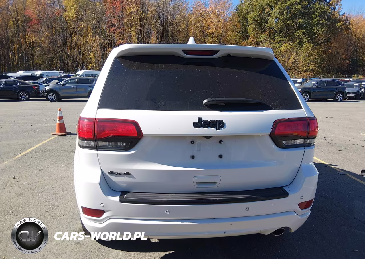 2018 Jeep Grand Cherokee Altitude 4X4 VIN:1C4RJFAG4JC121603 - 16