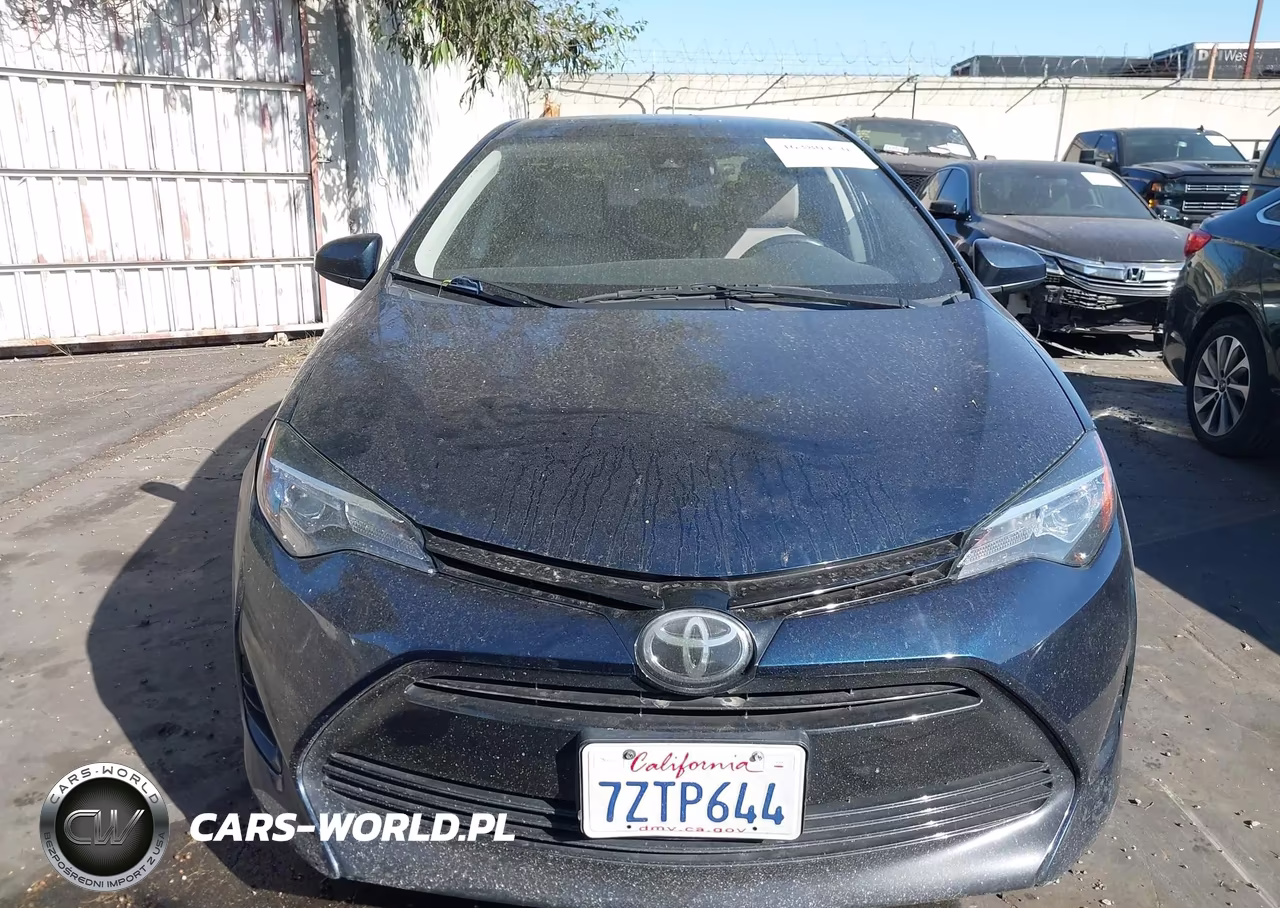 2017 Toyota Corolla Le VIN:5YFBURHE8HP718852 - 13