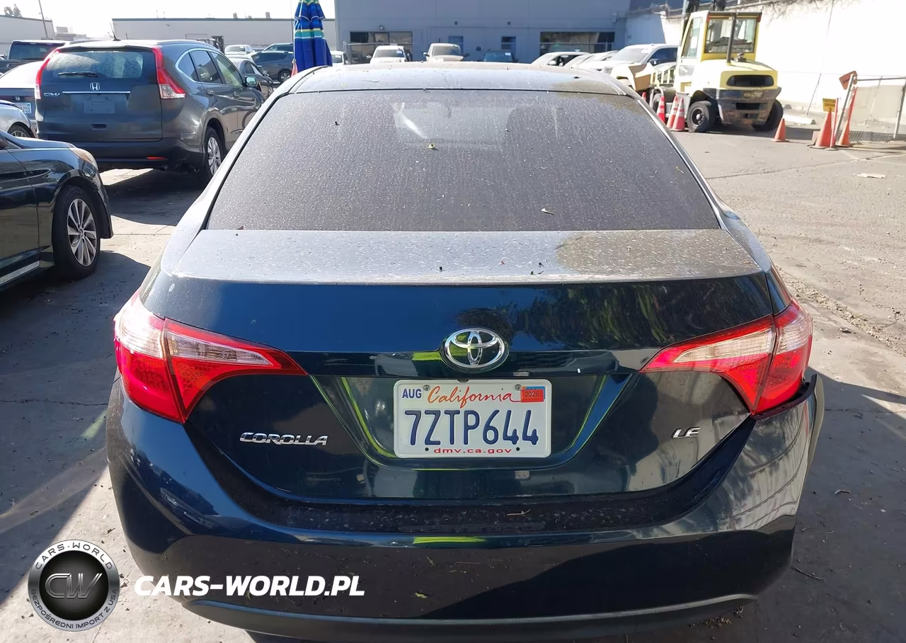 2017 Toyota Corolla Le VIN:5YFBURHE8HP718852 - 17