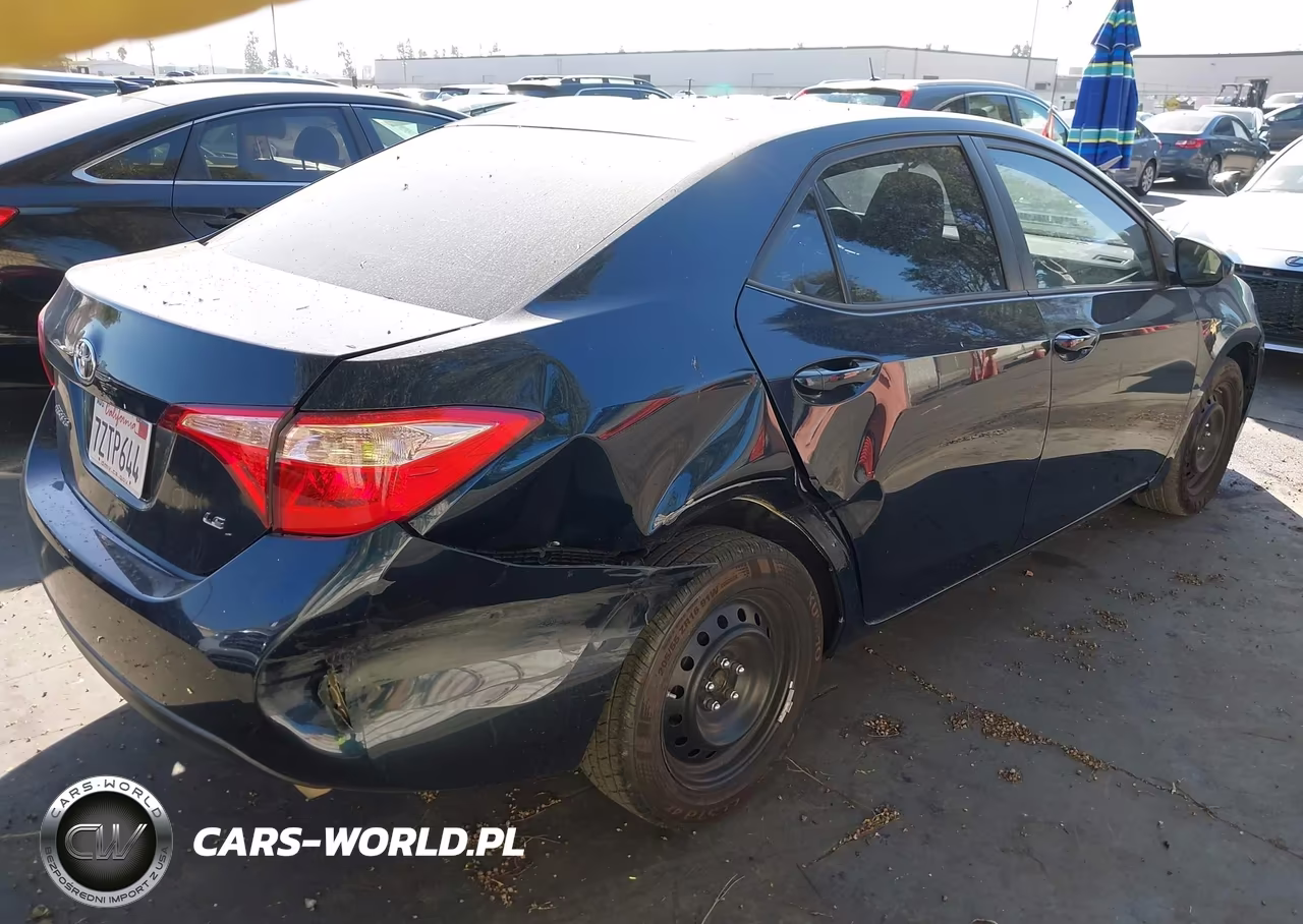 2017 Toyota Corolla Le VIN:5YFBURHE8HP718852 - 4