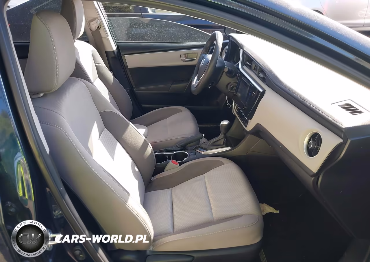 2017 Toyota Corolla Le VIN:5YFBURHE8HP718852 - 5