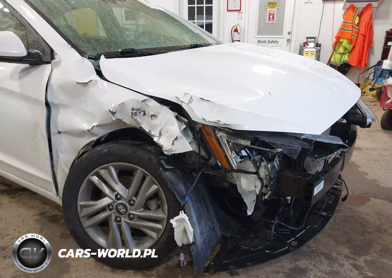 2020 Hyundai Elantra Value Edition VIN:5NPD84LF7LH612916 - 6