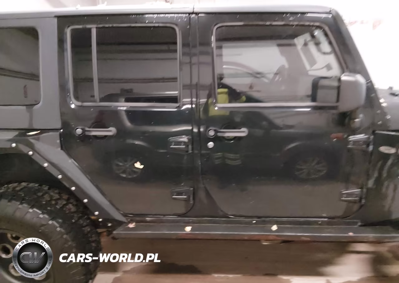 2010 Jeep Wrangler Unlimited Sport VIN:1J4BA3H13AL183795 - 13