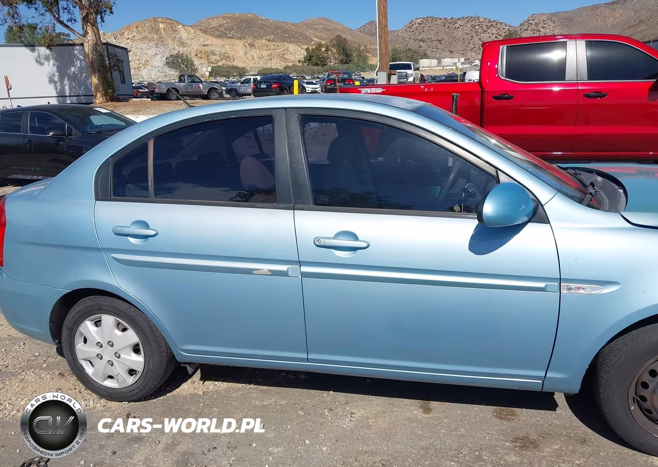 2007 Hyundai Accent Gls VIN:KMHCN46C27U096686 - 13