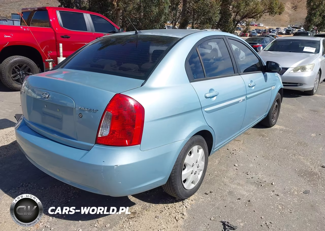 2007 Hyundai Accent Gls VIN:KMHCN46C27U096686 - 4