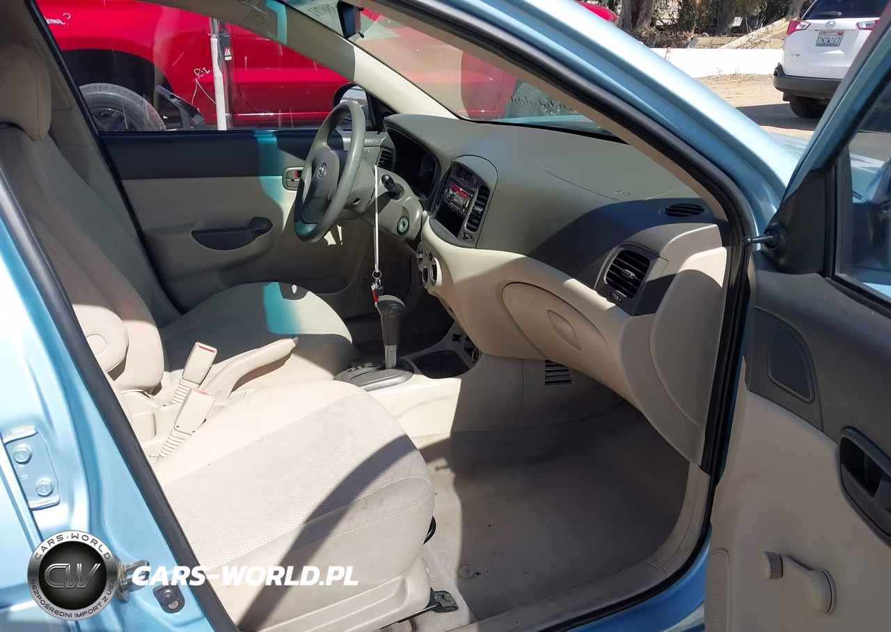 2007 Hyundai Accent Gls VIN:KMHCN46C27U096686 - 5