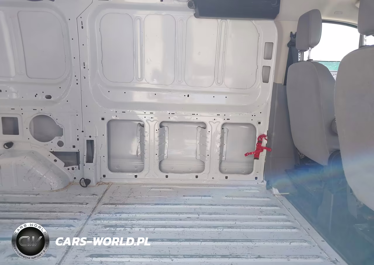 2018 Ford Transit-150 VIN:1FTYE1ZM0JKB42452 - 8