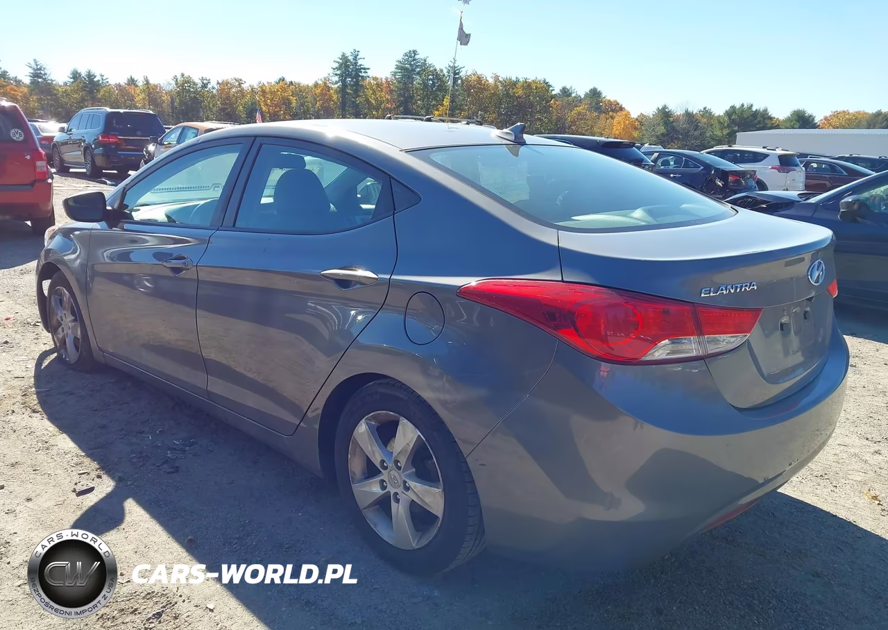 2013 Hyundai Elantra Gls VIN:5NPDH4AE1DH279866 - 3