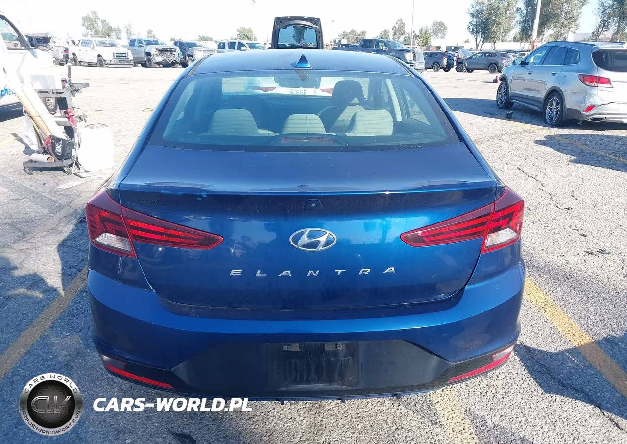 2019 Hyundai Elantra Sel VIN:5NPD84LF4KH455585 - 17