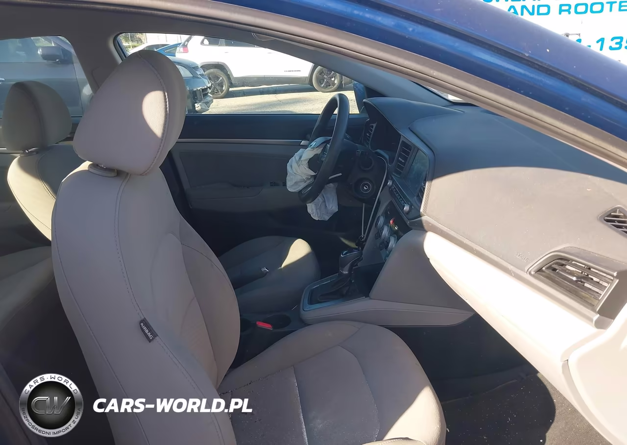 2019 Hyundai Elantra Sel VIN:5NPD84LF4KH455585 - 5