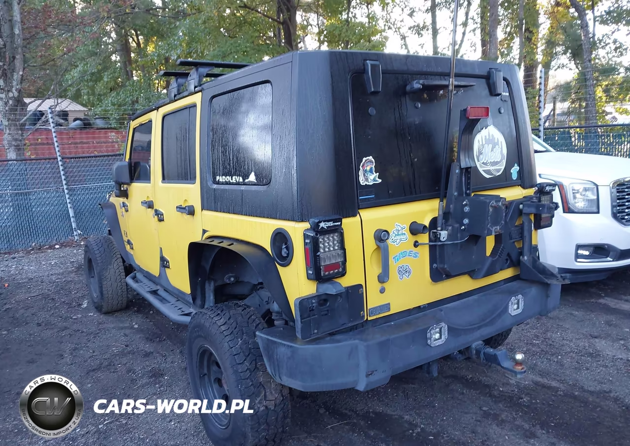 2008 Jeep Wrangler Unlimited X VIN:1J8GA39128L526951 - 3
