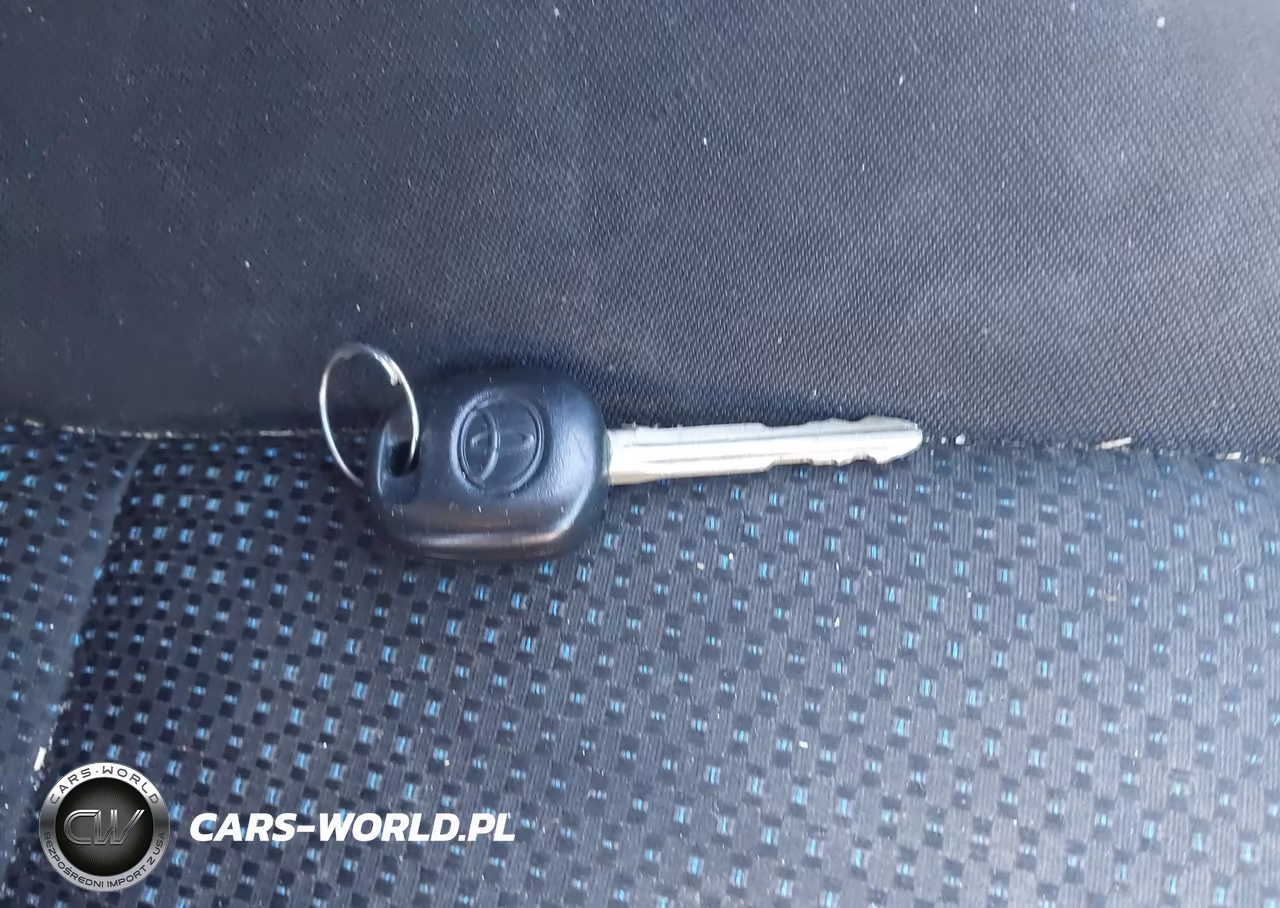 2010 Toyota Corolla S VIN:2T1BU4EE7AC464693 - 11