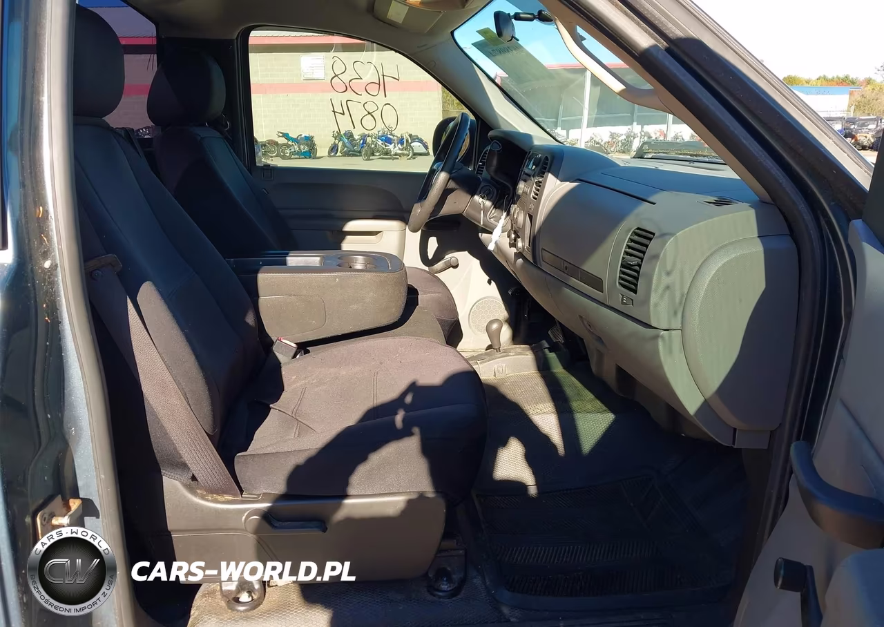 2010 Chevrolet Silverado 1500 Work Truck VIN:1GCPKPEA5AZ284144 - 5