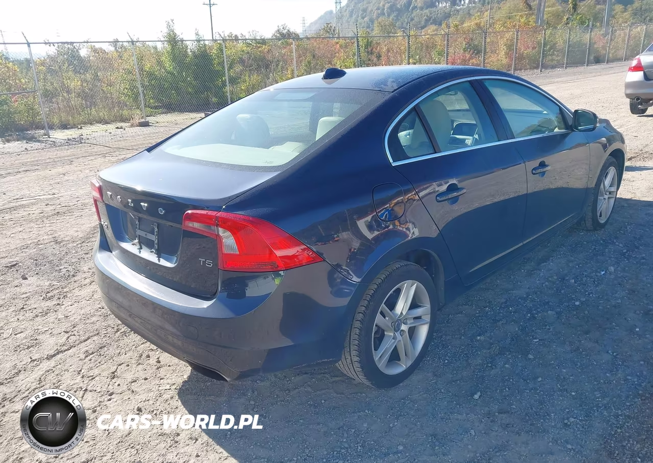 2014 Volvo S60 T5 VIN:YV1612FS0E1287489 - 4