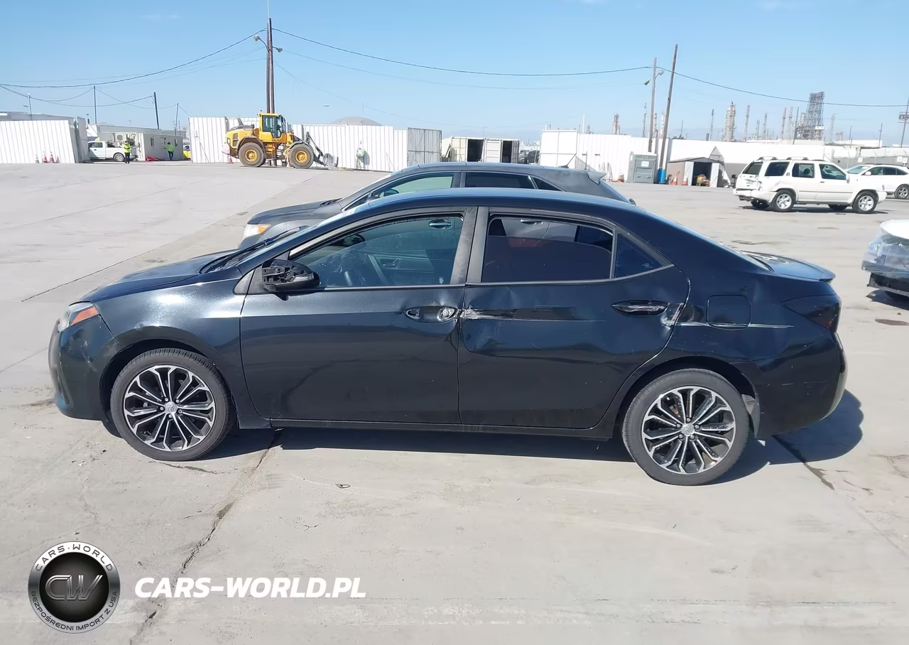 2015 Toyota Corolla S Plus VIN:5YFBURHE3FP258979 - 14