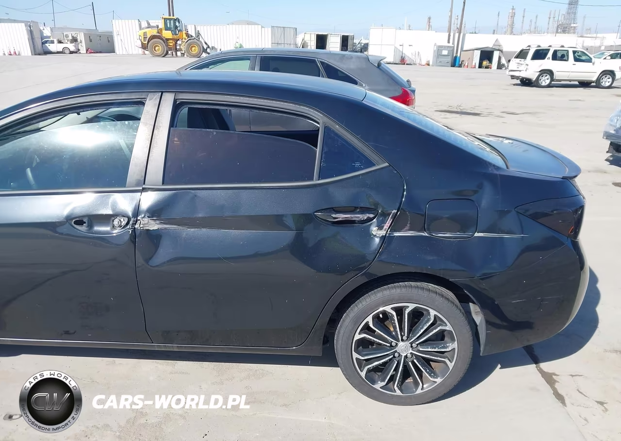 2015 Toyota Corolla S Plus VIN:5YFBURHE3FP258979 - 6