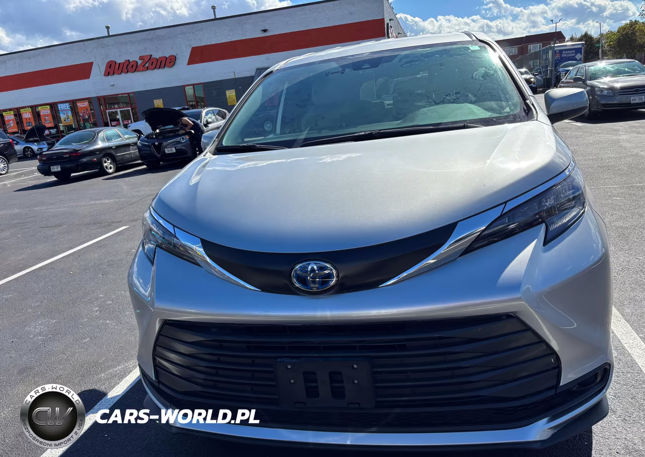2025 Toyota Sienna Le VIN:5TDKSKFCXSS210069 - 13