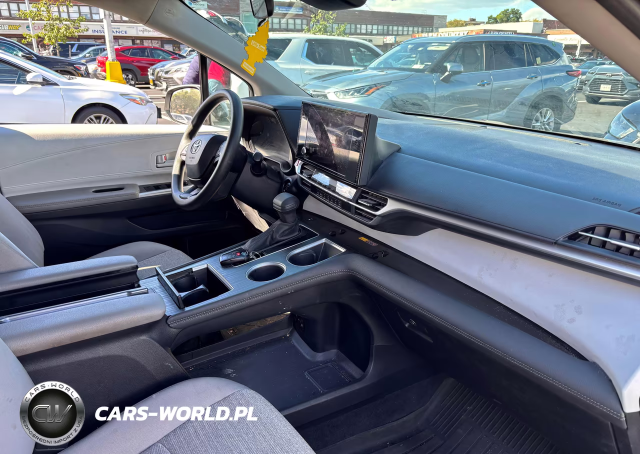 2025 Toyota Sienna Le VIN:5TDKSKFCXSS210069 - 5