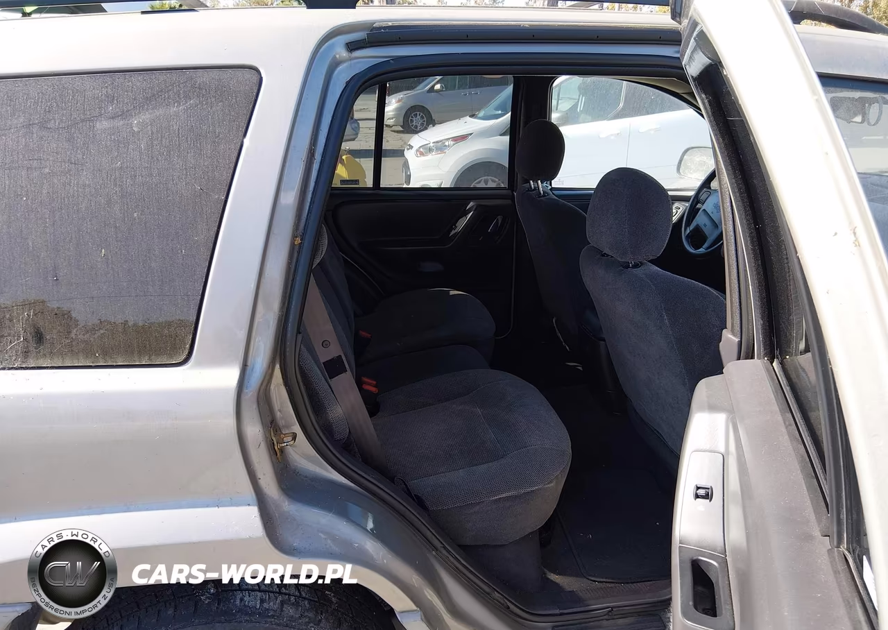 2000 Jeep Grand Cherokee Laredo VIN:1J4GW48N4YC348666 - 8