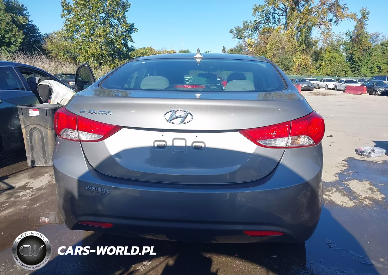 2013 Hyundai Elantra Gls VIN:5NPDH4AE4DH427928 - 17